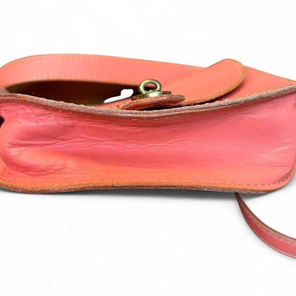 Fossil Austin Flap Salmon Genuine Leather Saddle Bag / Cross Body Purse - Picture 7 of 10